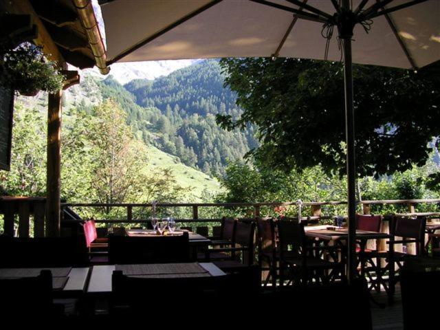 Hotel Des Alpes - Skiers & Bikers Lodge Ла-Ґрав Екстер'єр фото