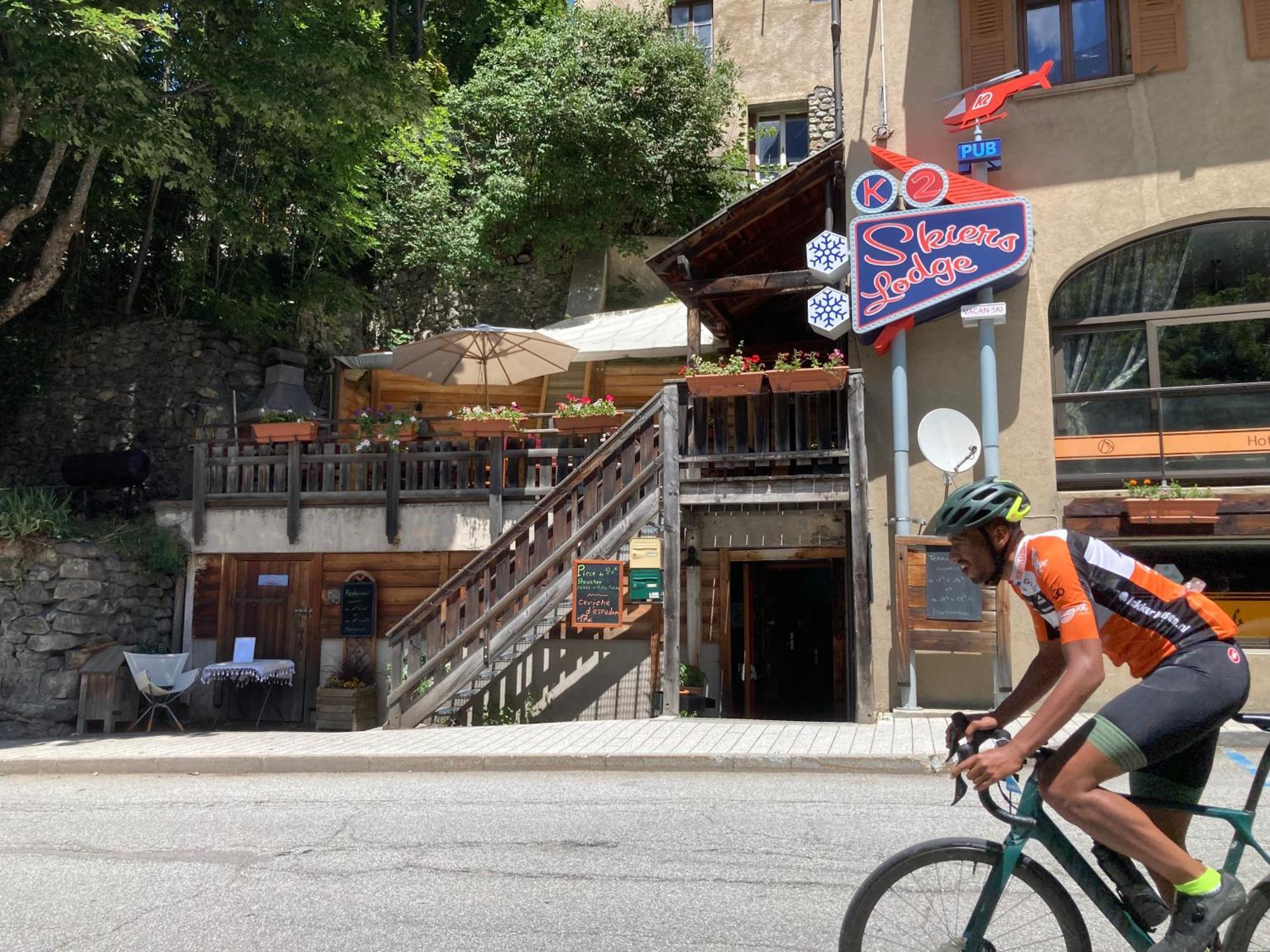 Hotel Des Alpes - Skiers & Bikers Lodge Ла-Ґрав Екстер'єр фото